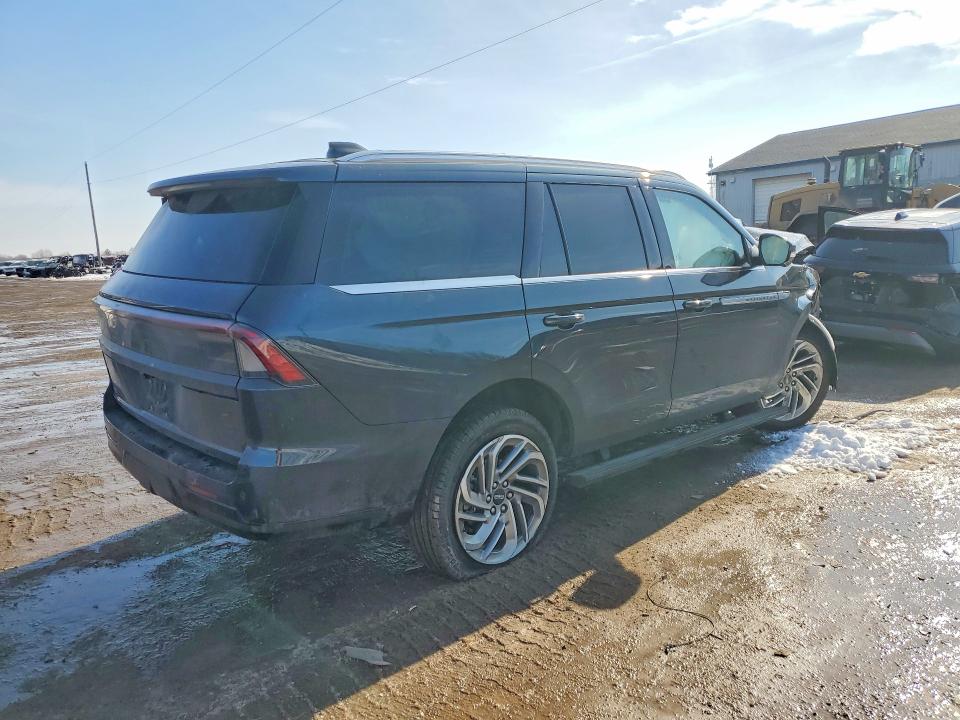 2025 Lincoln Navigator VIN 5LMJJ2LG8SEL11602 COPART salvage auction — FRONT END, Mi - Dealer Only Clean Title, sold $27,250 on 2026-07-29 (photo 3)