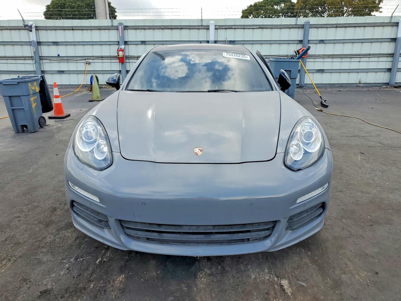 2014 Porsche Panamera VIN WP0AA2A76EL010496 COPART salvage auction — Water/Flood, FL - CERT OF TITLE-REBUILT, sold $4,950 on 2026-07-01 (photo 5)