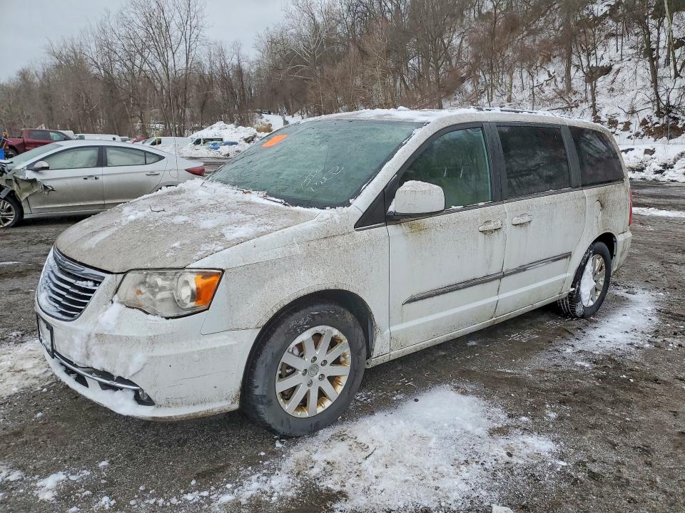 2015 Chrysler Town & country VIN 2C4RC1BGXFR538802 COPART salvage auction — MINOR DENT/SCRATCHES, Ny - Mv907A-Parts Only W/Lienholder, sold $475 on 2026-07-30 (photo 1)