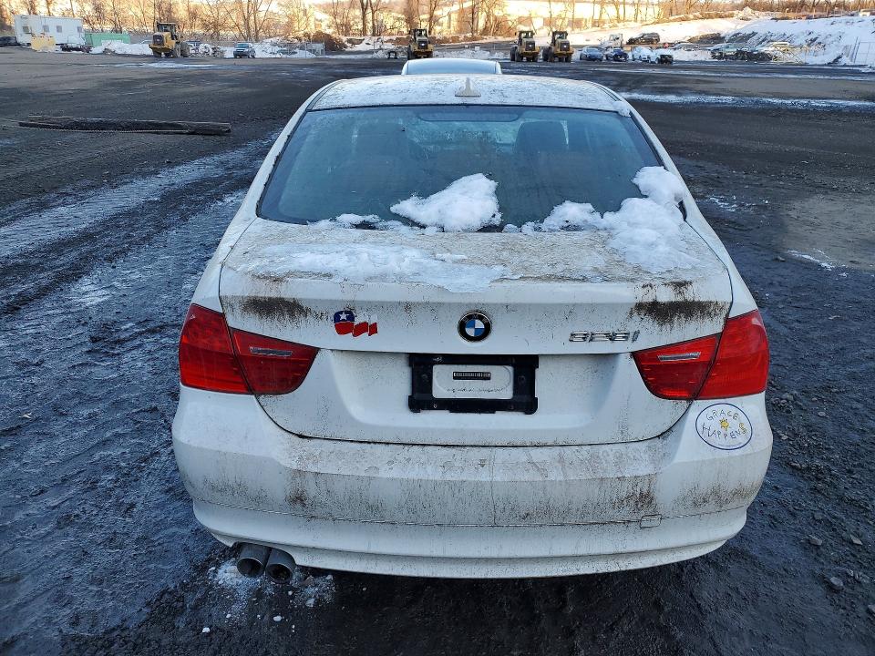 2011 BMW 3er VIN WBAPK5C57BA660429 COPART salvage auction — NORMAL WEAR, Ny - Certificate Of Title, sold $325 on 2026-07-28 (photo 6)
