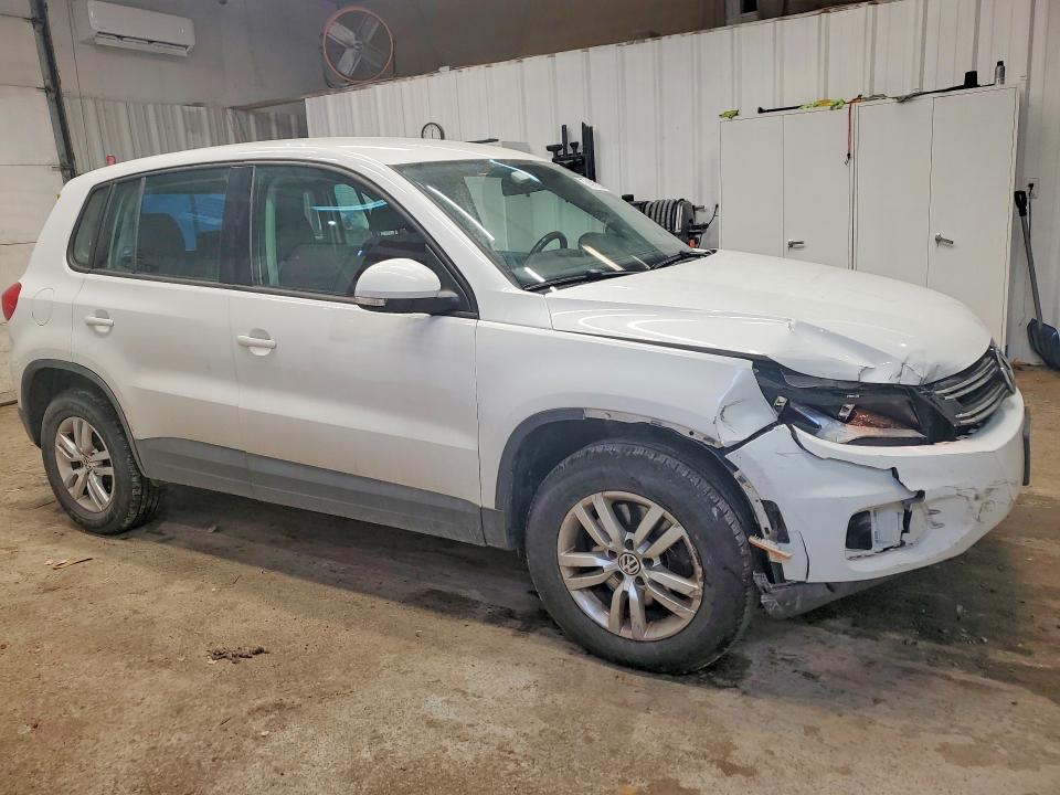 2014 Volkswagen Tiguan VIN WVGBV3AX7EW589930 COPART salvage auction — FRONT END, Me - Cert Of Title-Salvage Collisio, sold $975 on 2026-07-28 (photo 4)
