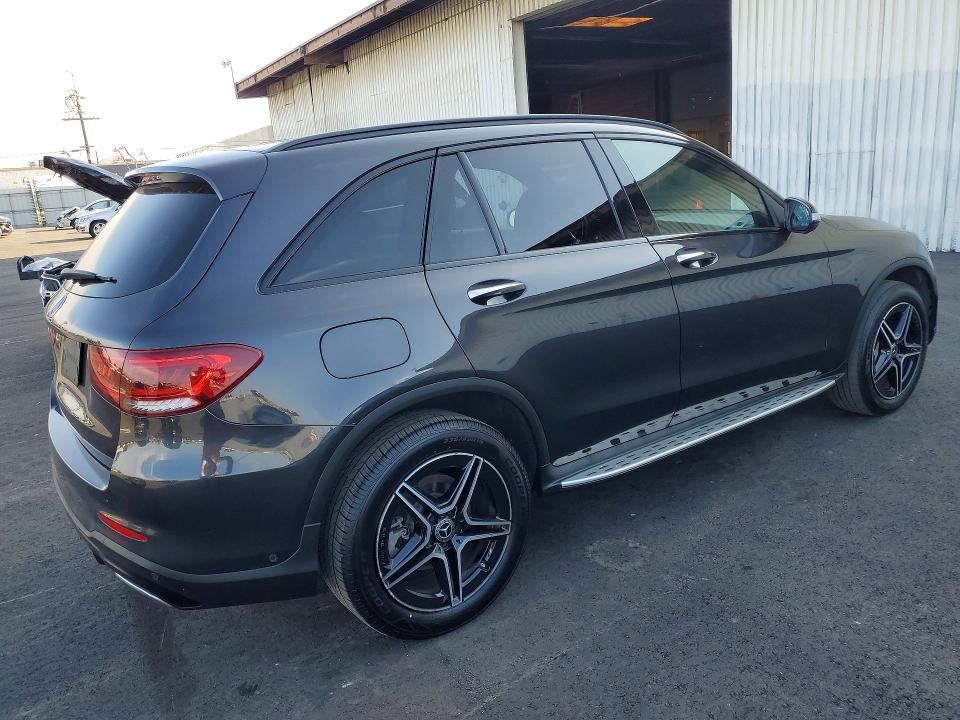 2022 Mercedes-benz Glc class VIN W1N0G8DBXNV331015 COPART salvage auction — Minor Dent/Scratches, CA - DIS/DLR/EXP ONLY CLEAN TITLE (P), sold $14,800 on 2026-03-30 (photo 3)