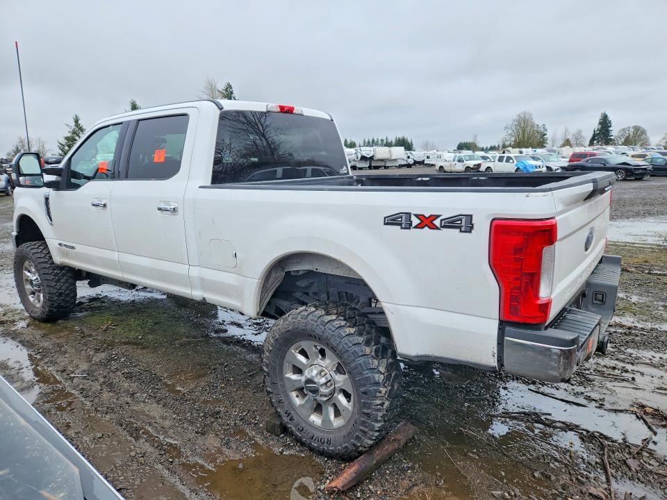 2018 Ford F350 VIN 1FT8W3BTXJEC50604 COPART salvage auction — SIDE, Or - Lien Papers Salvage, sold $16,900 on 2026-07-27 (photo 2)