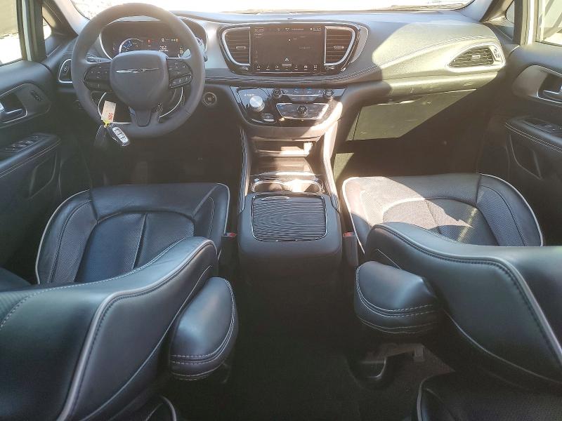 2022 Chrysler Pacifica VIN 2C4RC1S72NR215939 COPART salvage auction — FRONT END, Salvage Title, sold $11,300 on 2026-09-03 (photo 8)