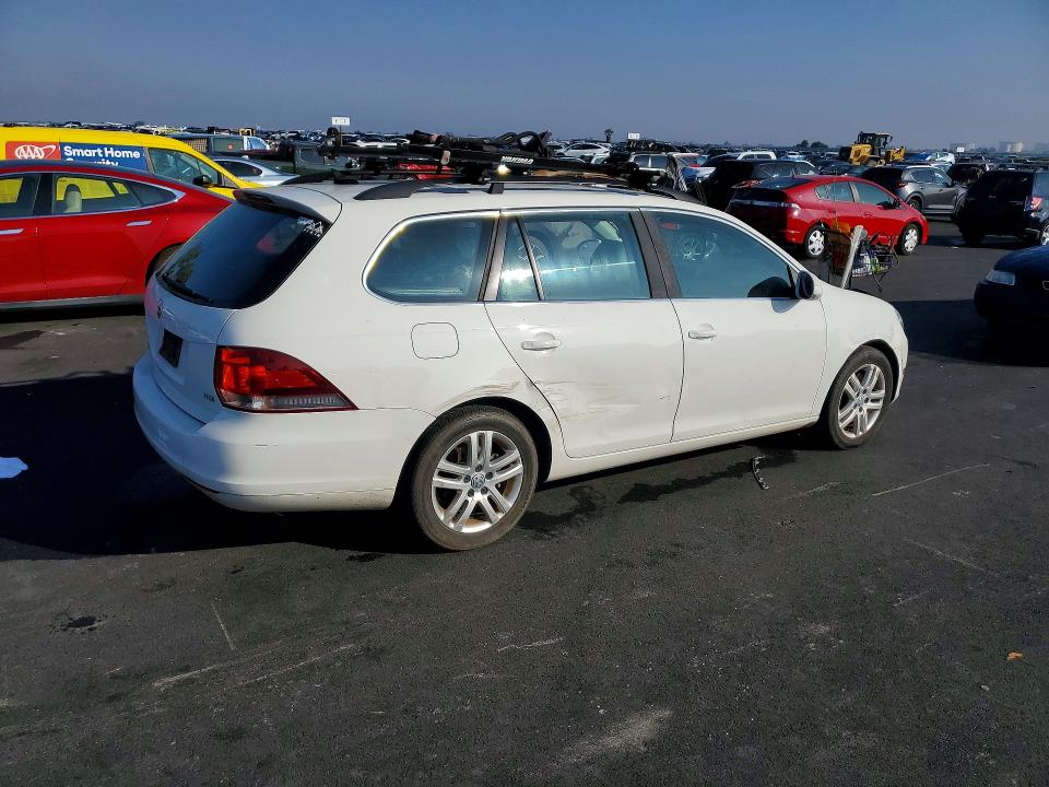 2013 Volkswagen Jetta VIN 3VWPL7AJ2DM695829 COPART salvage auction — SIDE, Ca - Dis/Dlr/Exp Clean W/Salv Hist, sold $600 on 2026-07-20 (photo 3)
