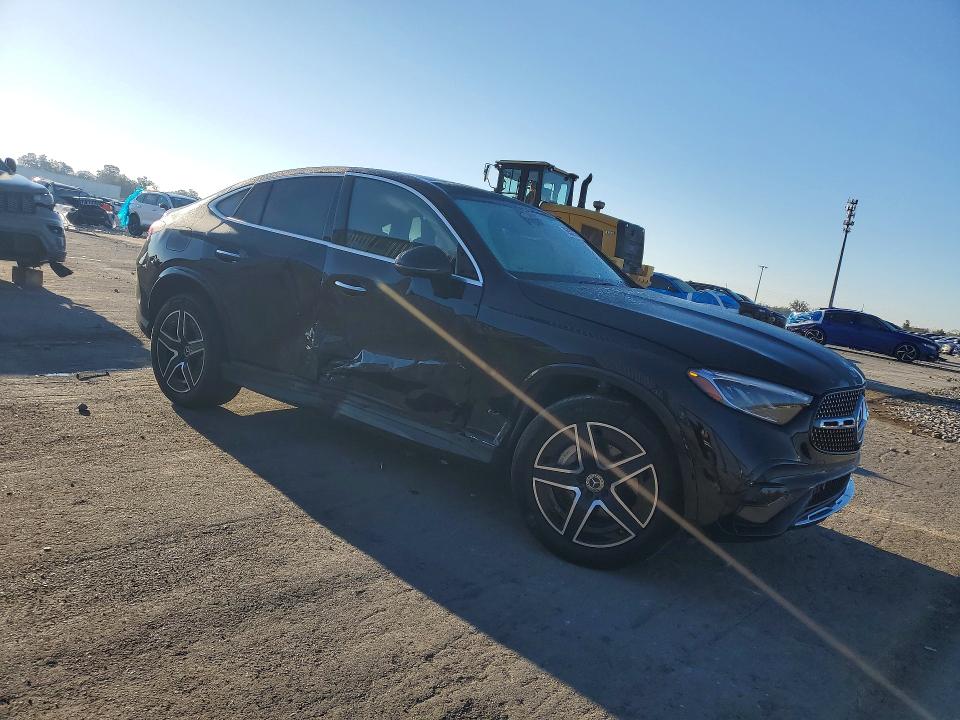 2025 Mercedes-benz Glc coupe VIN W1NKJ4HBXSF292896 COPART salvage auction — SIDE, Salvage Title, sold $33,750 on 2026-07-20 (photo 4)