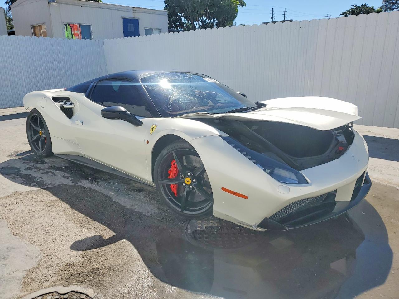 2018 Ferrari 488 SPIDER VIN ZFF80AMA4J0229716 COPART salvage auction — Front End, FL - CERT OF TITLE SLVG REBUILDABLE, sold $143,600 on 2021-12-22 (photo 4)