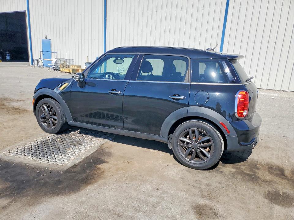 2011 Mini Cooper VIN WMWZC3C59BWL78385 COPART salvage auction — FRONT END, FL - CERT OF TITLE SLVG REBUILDABLE, sold $525 on 2026-07-22 (photo 2)
