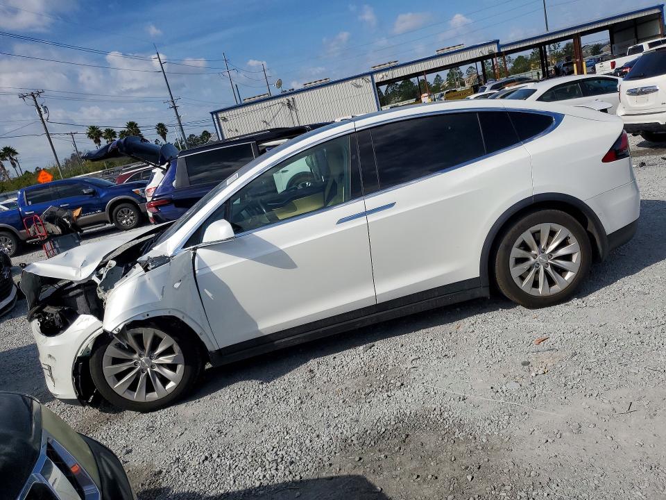 2016 Tesla Model x VIN 5YJXCDE26GF026637 COPART salvage auction — FRONT END, FL - CERT OF TITLE SLVG REBUILDABLE, sold $3,000 on 2026-07-24 (photo 1)