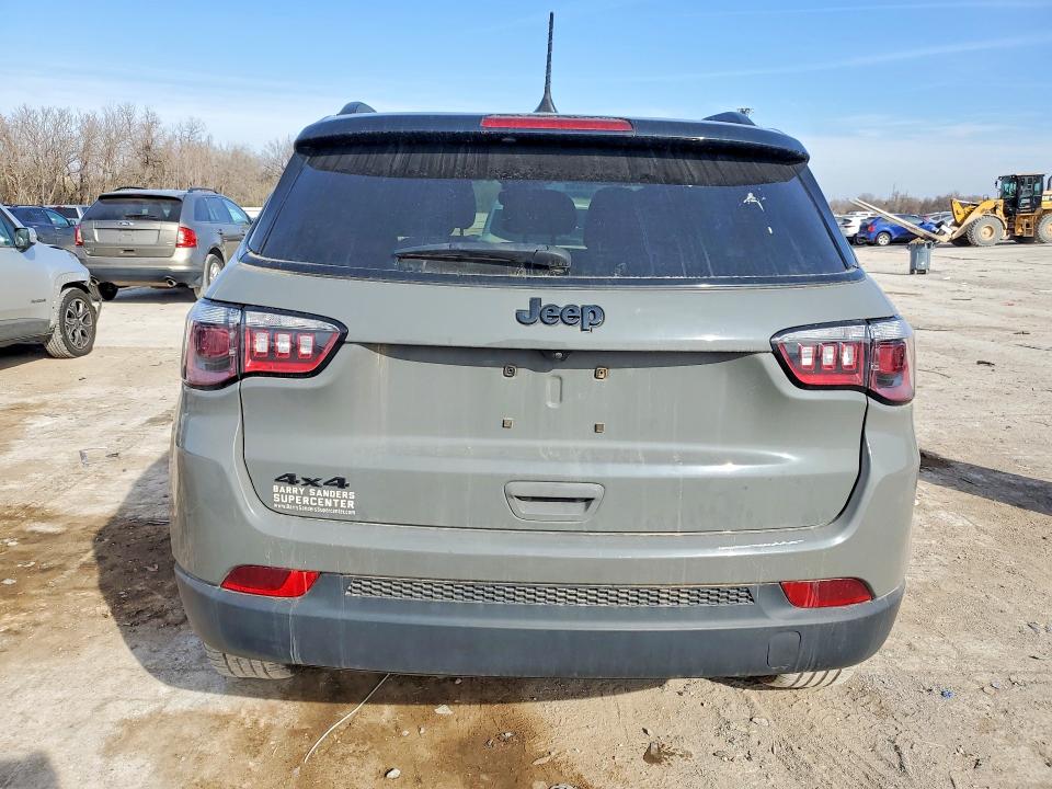2023 Jeep Compass VIN 3C4NJDBN5PT571094 COPART salvage auction — SIDE, Salvage Title, sold $7,000 on 2026-07-21 (photo 6)
