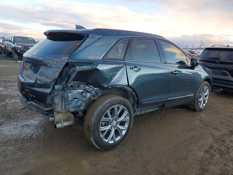 2021 Cadillac Xt5 VIN 1GYKNGRS1MZ105861 COPART salvage auction — REAR END, Mt - Salvage Certificate Of A Vehic, sold $8,800 on 2026-07-14 (photo 3)