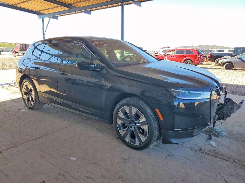 2025 BMW VIN WB523CF06SCU57420 COPART salvage auction — FRONT END, Salvage Title, sold $23,600 on 2026-07-14 (photo 4)