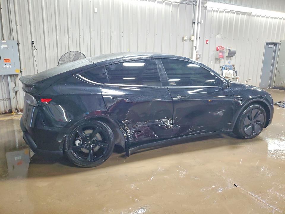 2026 Tesla Model y VIN 7SAYGDEE9TF402943 COPART salvage auction — SIDE, Il - Salvage Certificate, sold $20,800 on 2026-07-21 (photo 3)