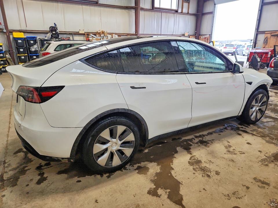 2023 Tesla Model y VIN 7SAYGAEE6PF762837 COPART salvage auction — FRONT END, Salvage Title, sold $12,200 on 2026-07-23 (photo 3)