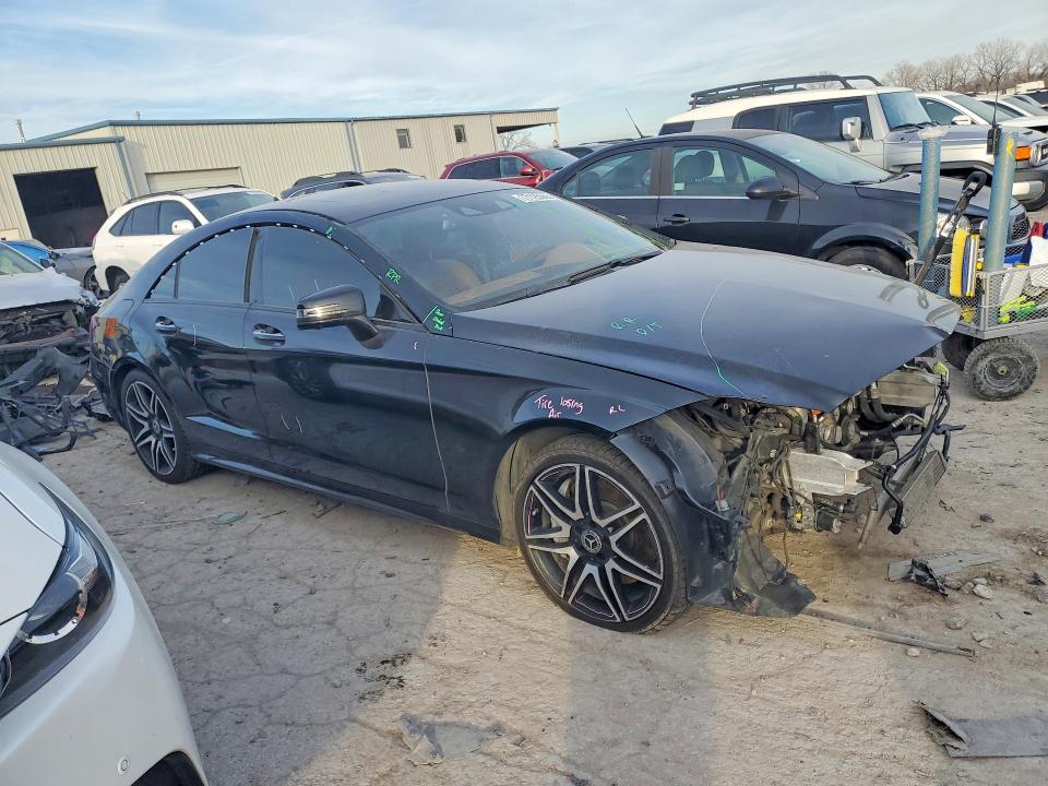 2017 Mercedes-benz VIN WDDLJ9BB8HA199324 COPART salvage auction — VANDALISM, Salvage Title, sold $6,300 on 2026-08-20 (photo 4)