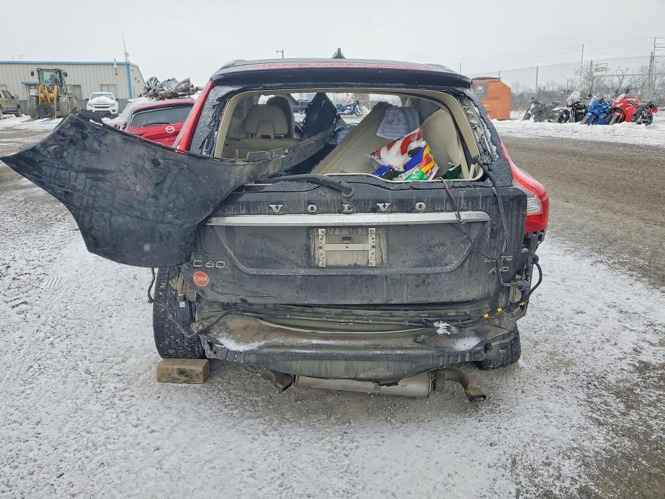 2016 Volvo Xc60 VIN YV4902RM2G2791331 COPART salvage auction — ROLLOVER, Other, sold $850 on 2026-08-07 (photo 6)