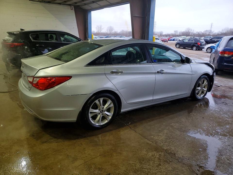 2013 Hyundai Sonata VIN 5NPEC4AC0DH671402 COPART salvage auction — FRONT END, Il - Salvage Certificate, sold $725 on 2026-07-17 (photo 3)