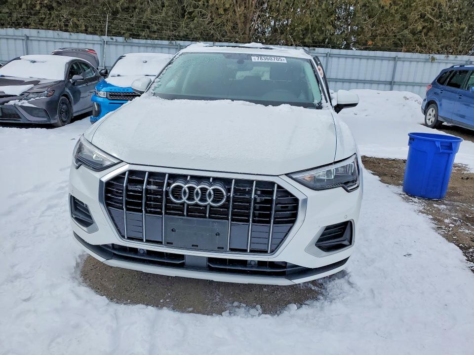 2022 Audi Q3 VIN WA1AUCF38N1071793 COPART salvage auction — SIDE, On - Permit No Brand - Unfit, sold $225 on 2026-07-30 (photo 5)