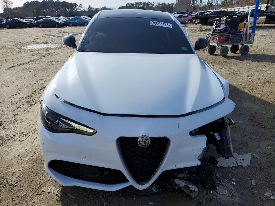 2018 Alfa romeo Giulia VIN ZARFAEEN5J7599016 COPART salvage auction — FRONT END, Id - Salvage Certificate Of Title, sold $2,150 on 2026-07-14 (photo 5)