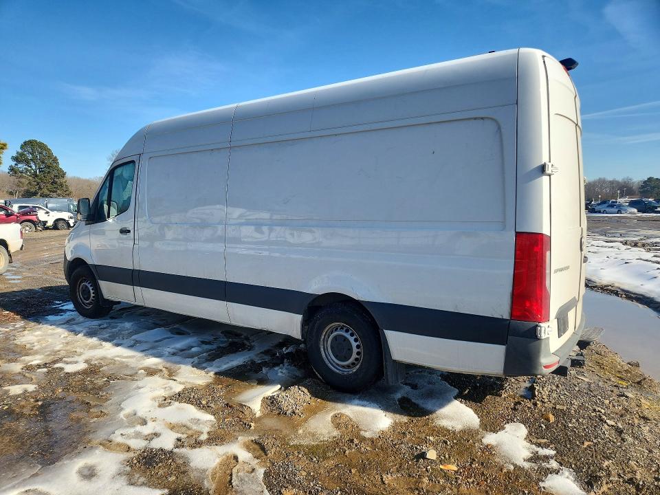 2023 Mercedes-benz Sprinter VIN W1Y40CHY0PT142060 COPART salvage auction — SIDE, Mi - Scrap Certificate Of Title, sold $875 on 2026-07-20 (photo 2)