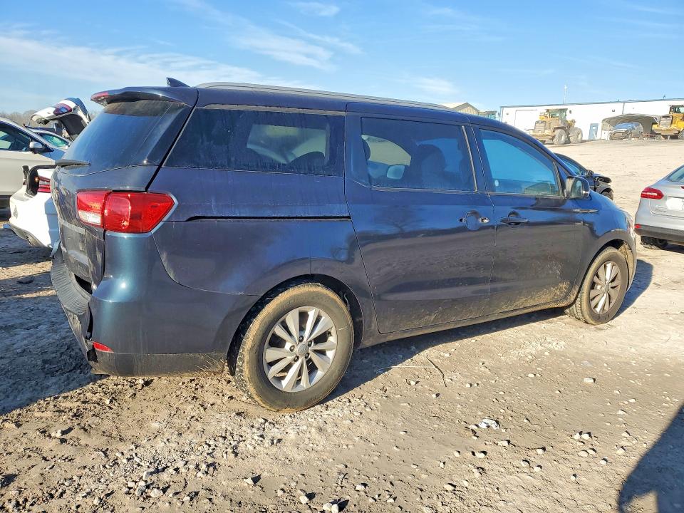 2015 Kia SEDONA VIN KNDMB5C10F6065482 COPART salvage auction — REAR END, Salvage Title, sold $175 on 2026-07-23 (photo 3)