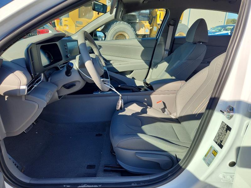 2026 Hyundai Elantra VIN KMHLM4DG8TU102204 COPART salvage auction — MINOR DENT/SCRATCHES, Fl - Cert Of Title Slvg Rebuildable, sold $9,300 on 2026-07-08 (photo 7)