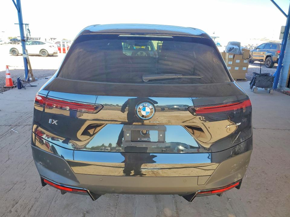 2025 BMW VIN WB523CF06SCU57420 COPART salvage auction — FRONT END, Salvage Title, sold $23,600 on 2026-07-14 (photo 6)