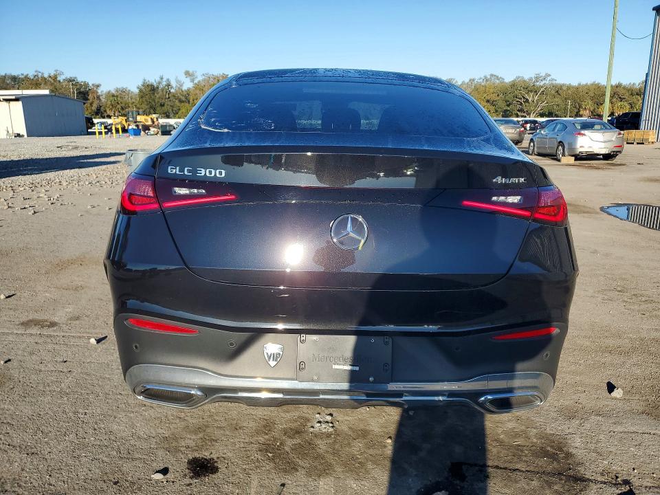 2025 Mercedes-benz Glc coupe VIN W1NKJ4HBXSF292896 COPART salvage auction — SIDE, Salvage Title, sold $33,750 on 2026-07-20 (photo 6)
