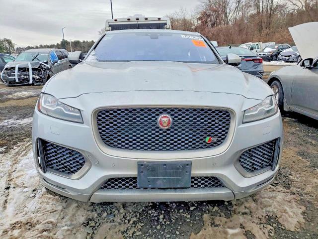 2019 Jaguar F-pace VIN SADCM2FV2KA610046 COPART salvage auction — SIDE, Salvage Title, sold $5,500 on 2026-07-16 (photo 5)