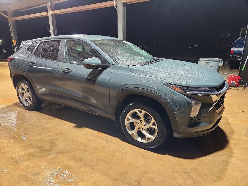 2025 Chevrolet Trax VIN KL77LFEP4SC344914 COPART salvage auction — REAR END, Al - Cert Of Title-Salvage Title, sold $5,900 on 2026-07-29 (photo 4)