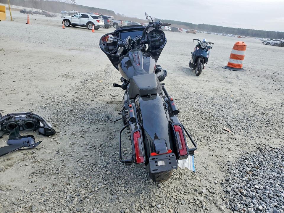 2024 Harley-davidson Fltrxstse VIN 1HD1TL819RB950738 COPART salvage auction — FRAME DAMAGE, SC - CERT OF TITLE-SALVAGE, sold $17,100 on 2026-07-16 (photo 4)