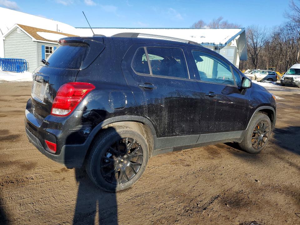 2022 Chevrolet Trax VIN KL7CJPSM1NB535897 COPART salvage auction — MINOR DENT/SCRATCHES, Ct - Certificate Of Title, sold $2,950 on 2026-07-31 (photo 3)