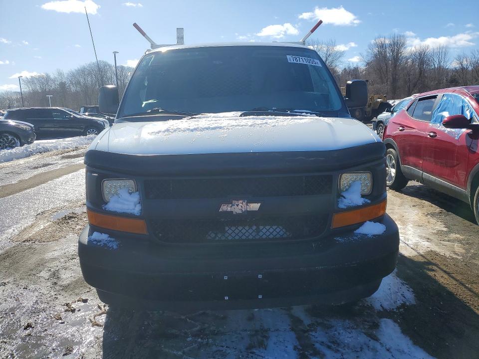 2017 Chevrolet Express 2500 VIN 1GCWGAFF3H1337078 COPART salvage auction — MINOR DENT/SCRATCHES, Ny - Certificate Of Title, sold $2,900 on 2026-07-09 (photo 5)