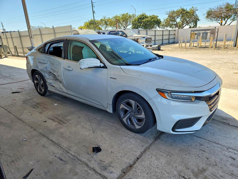 2020 Honda Insight VIN 19XZE4F55LE009534 COPART salvage auction — SIDE, Salvage Title, sold $7,600 on 2026-08-12 (photo 4)