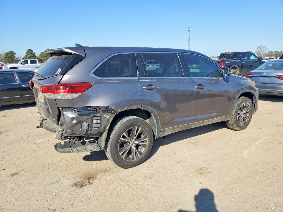 2019 Toyota Highlander VIN 5TDZZRFH1KS308518 COPART salvage auction — REAR END, AL - CERT OF TITLE-SALVAGE TITLE, sold $5,500 on 2026-07-23 (photo 3)