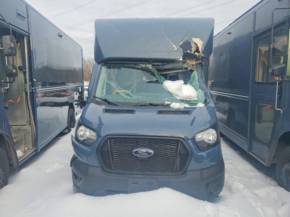 2021 Ford Transit VIN 1FDDF6P80MKA55083 COPART salvage auction — SIDE, AZ - CERT OF TITLE - SALVAGE, sold $1,600 on 2026-07-19 (photo 5)
