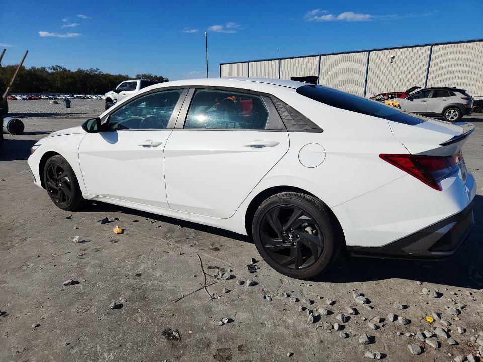 2026 Hyundai Elantra VIN KMHLM4DG8TU102204 COPART salvage auction — MINOR DENT/SCRATCHES, Fl - Cert Of Title Slvg Rebuildable, sold $9,300 on 2026-07-08 (photo 2)