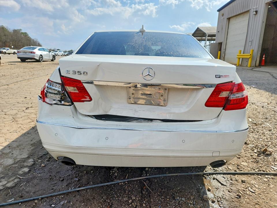 2012 Mercedes-benz E-klasse VIN WDDHF5KB6CA654017 COPART salvage auction — REAR END, Salvage Title, sold $1,250 on 2026-07-28 (photo 6)