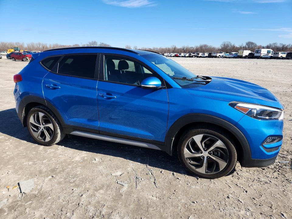 2018 Hyundai Tucson VIN KM8J33A28JU740110 COPART salvage auction — FRONT END, Il - Salvage Certificate, sold $3,350 on 2026-07-08 (photo 4)