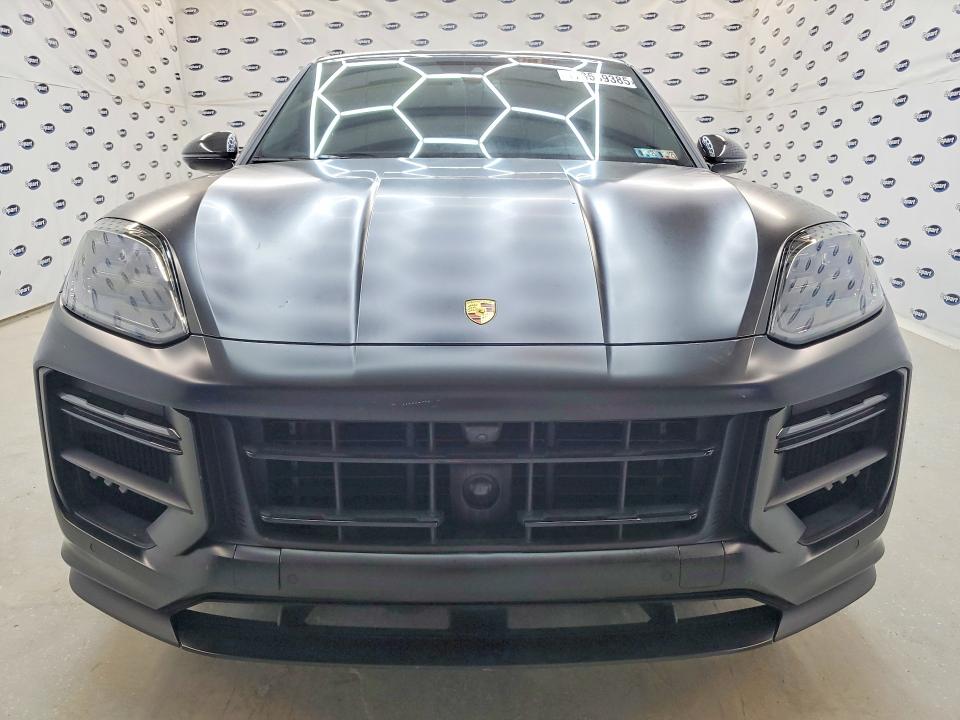 2024 Porsche Cayenne VIN WP1BK2AY2RDA72499 COPART salvage auction — WATER/FLOOD, Tx - Salvage Title-Flood Damage, sold $113,000 on 2026-07-28 (photo 5)