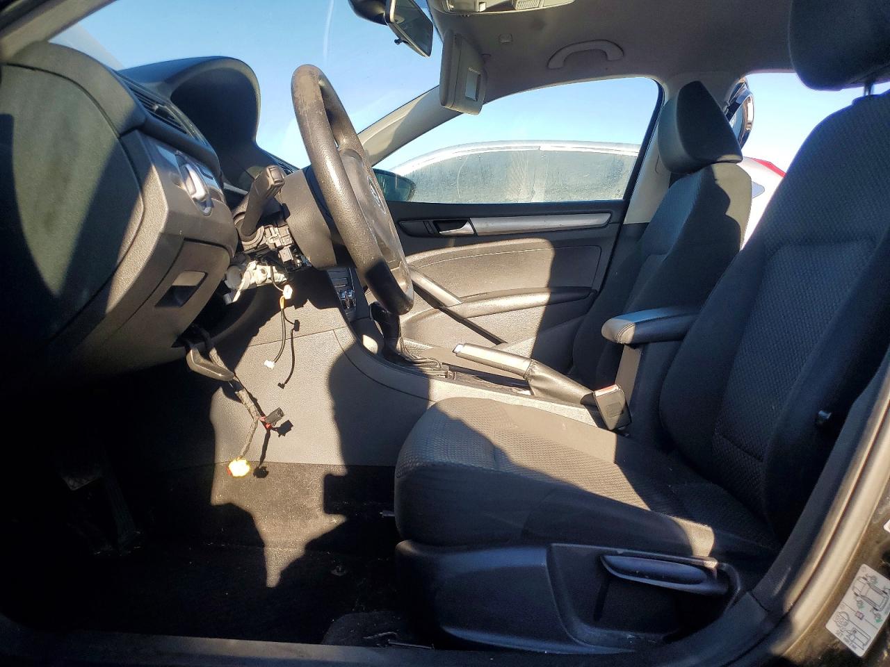 2012 Volkswagen Passat VIN 1VWAP7A35CC094247 COPART salvage auction — Vandalized, NV - CERTIFICATE OF TITLE, sold $925 on 2026-07-09 (photo 7)