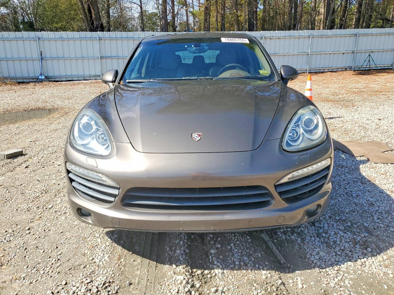 2012 Porsche Cayenne VIN WP1AE2A27CLA91108 COPART salvage auction — Minor Dent/Scratches, ME - DEALER ONLY CLEAN TITLE (P), sold $1,850 on 2026-03-27 (photo 5)