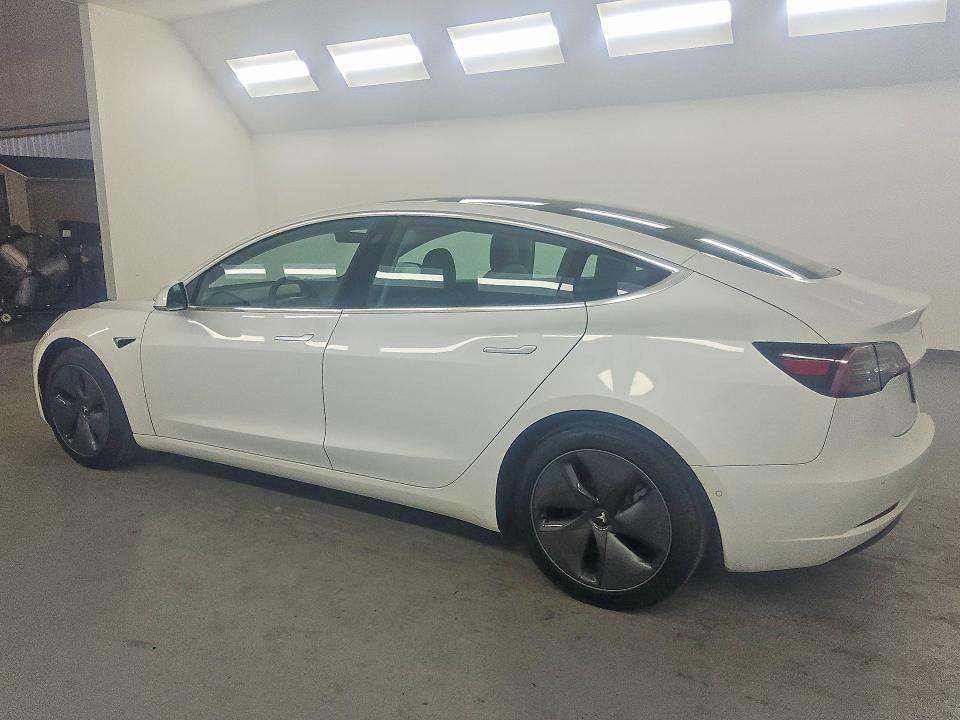 2020 Tesla Model 3 VIN 5YJ3E1EA1LF633439 COPART salvage auction — NORMAL WEAR, CA - CERTIFICATE OF TITLE, sold $11,500 on 2026-09-01 (photo 2)