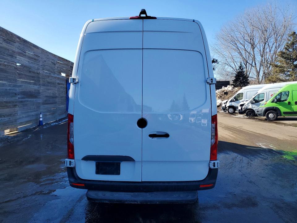 2022 Mercedes-benz Sprinter VIN W1Y4DCHY4NT084777 COPART salvage auction — FRONT END, Mn - Cert Of Title-Salvage, sold $9,500 on 2026-07-22 (photo 6)
