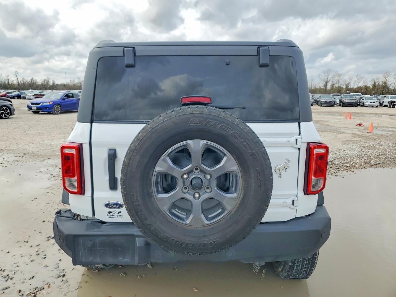 2024 Ford Bronco VIN 1FMDE7BH5RLB43208 COPART salvage auction — Side, TX - SALVAGE VEHICLE TITLE, sold $11,700 on 2026-07-17 (photo 6)