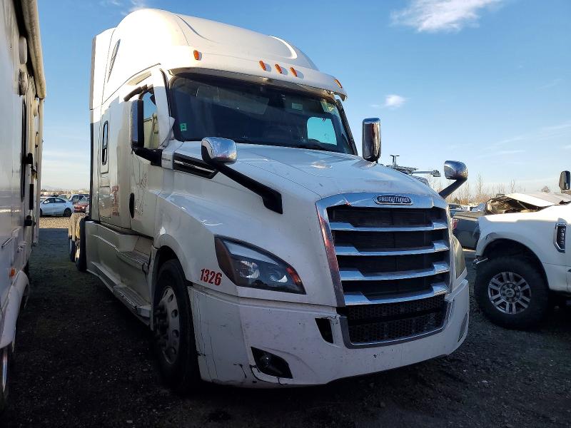 2021 Freigliner VIN 3AKJHHDR0MSMA4482 COPART salvage auction — SIDE, OH - CERTIFICATE OF TITLE, sold $13,500 on 2026-07-07 (photo 1)
