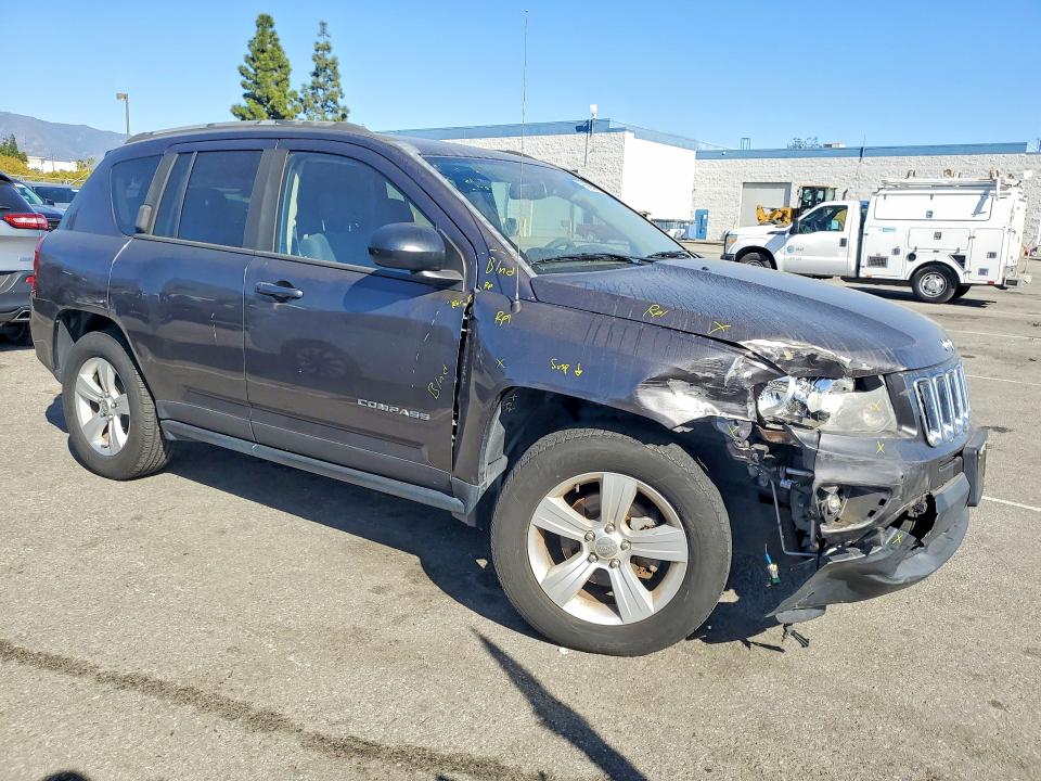 2016 Jeep Compass VIN 1C4NJCBA5GD569097 COPART salvage auction — FRONT END, Ca - Salvage Certificate, sold $1,700 on 2026-07-02 (photo 4)