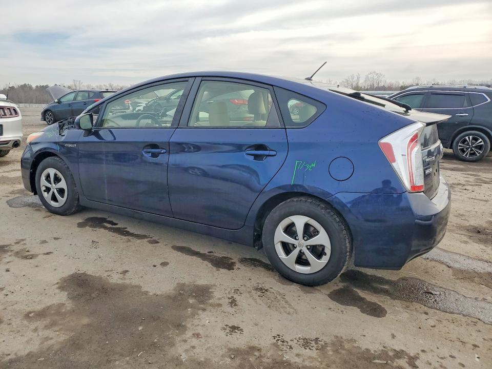 2015 Toyota Prius VIN JTDKN3DUXF0480842 COPART salvage auction — FRONT END, VA - CERT OF TITLE - SALVAGE, sold $200 on 2026-07-22 (photo 2)