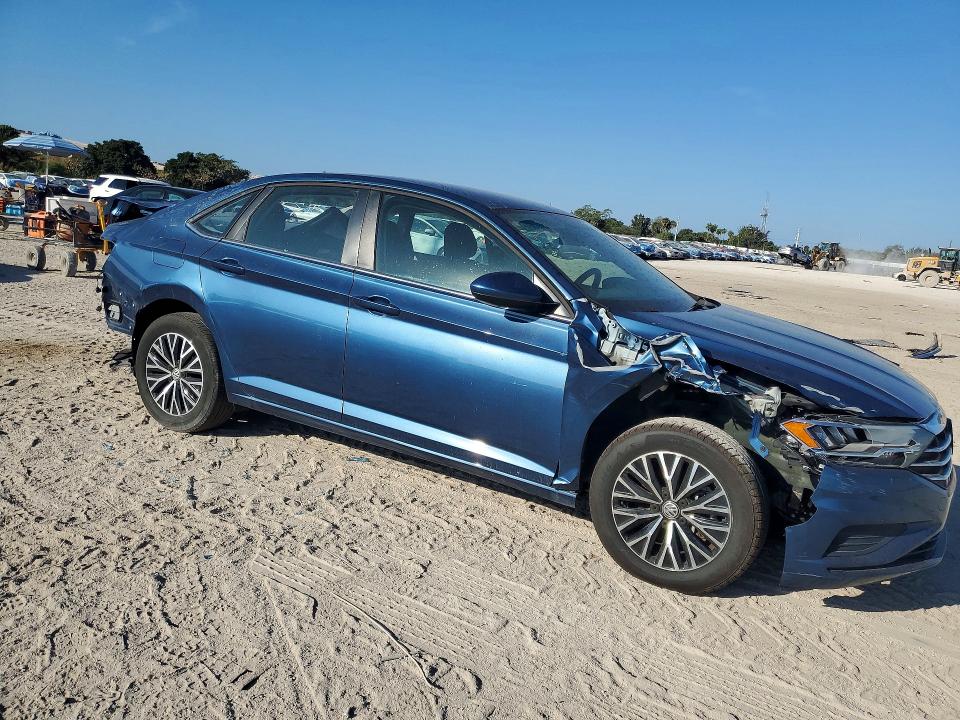 2021 Volkswagen Jetta VIN 3VWC57BU6MM012824 COPART salvage auction — REAR END, In - Clean Title - Manufctr Buyback, sold $950 on 2026-07-28 (photo 4)