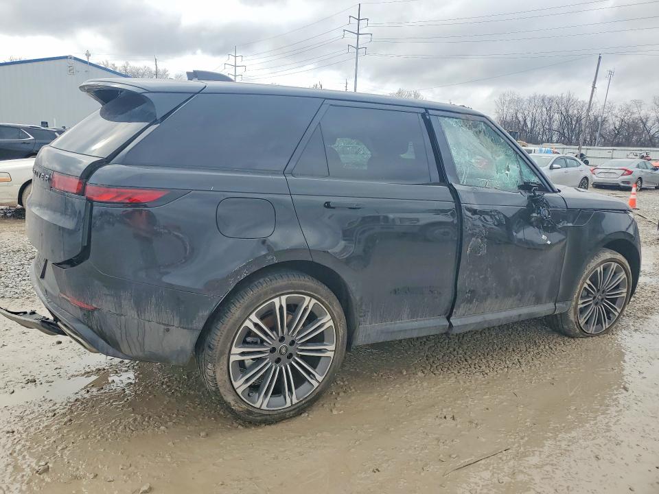 2025 Land rover Range rover sport VIN SAL1P9EU8SA459296 COPART salvage auction — Rollover, OH - CERT OF TITLE-SALVAGE, sold $28,750 on 2026-05-05 (photo 3)